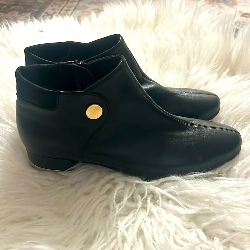 Brunate short leather booties size 36